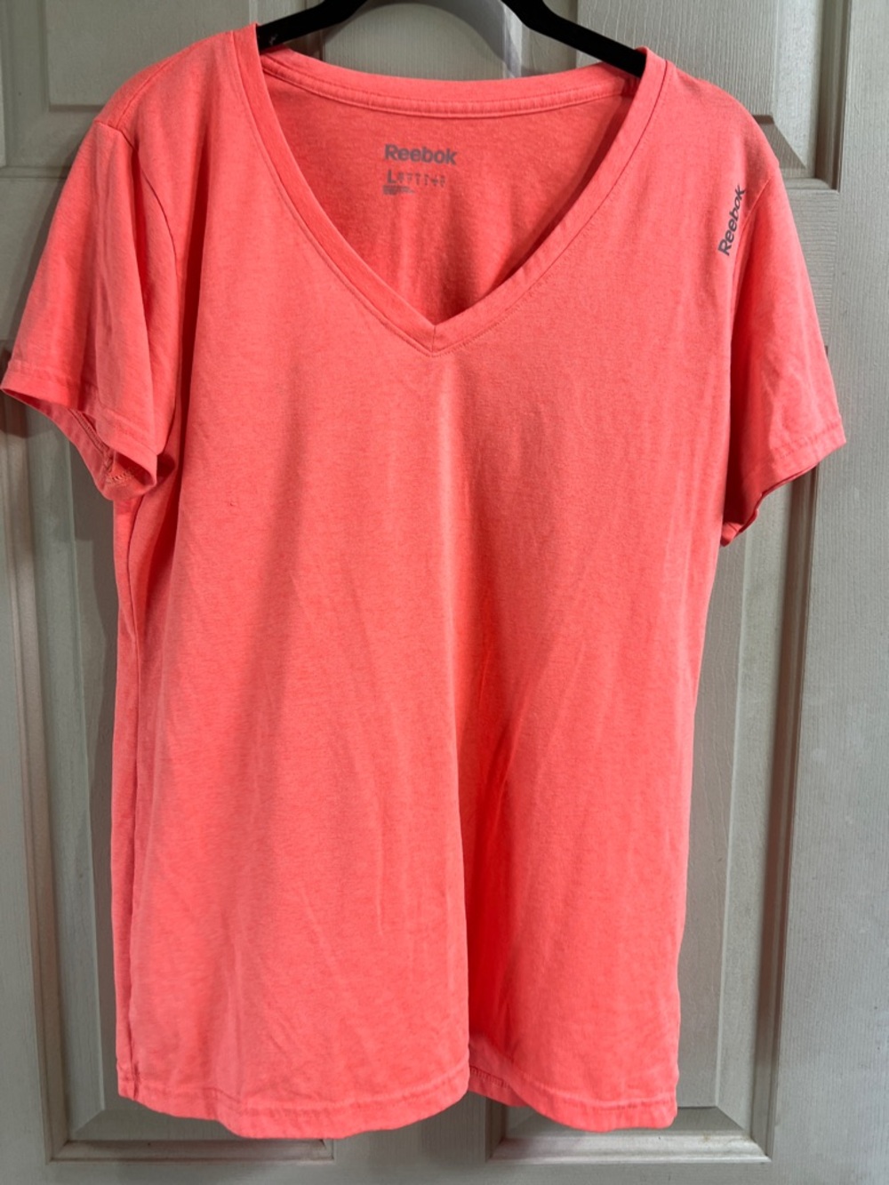 Reebok orange V-Neck Short Sleeve Tee